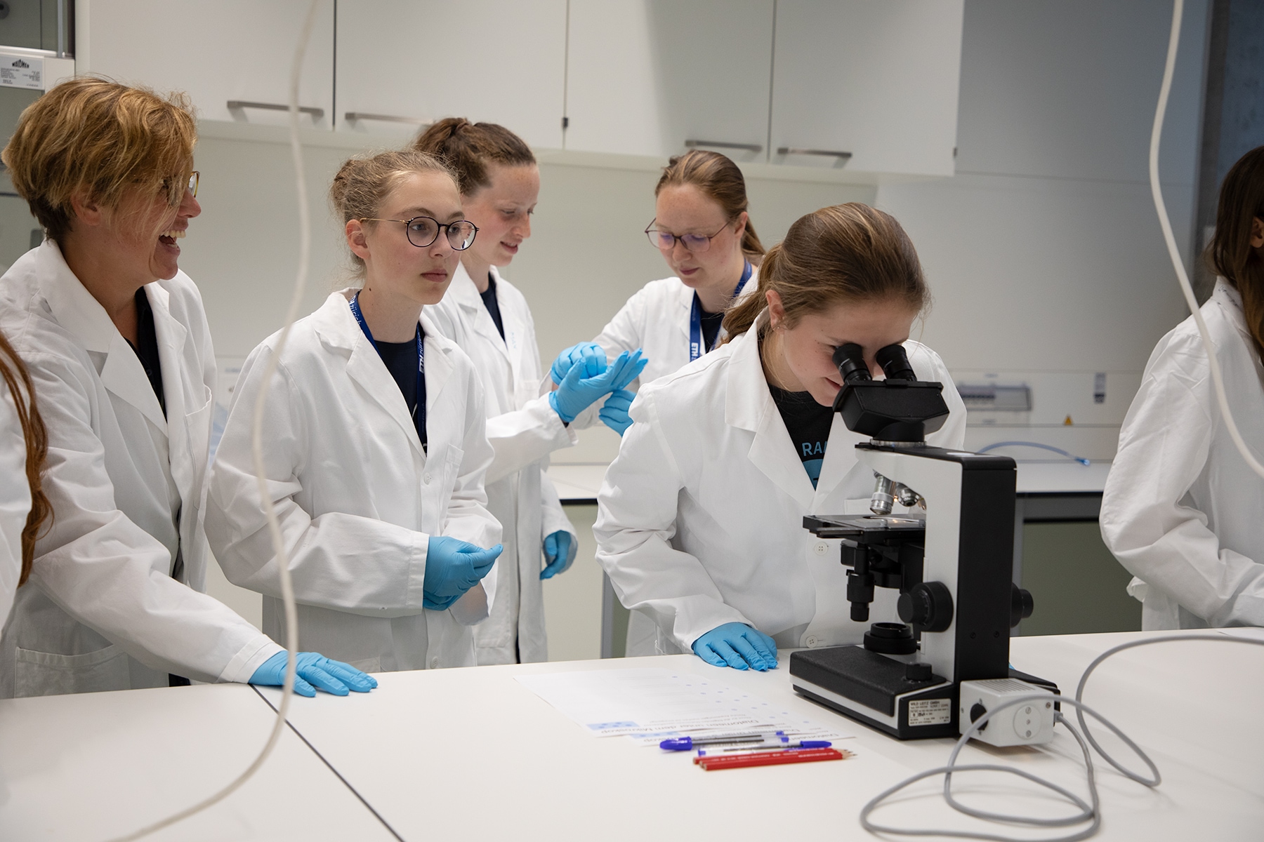 Stocker Lab hosted Kangaroo Goes Science Day 2023